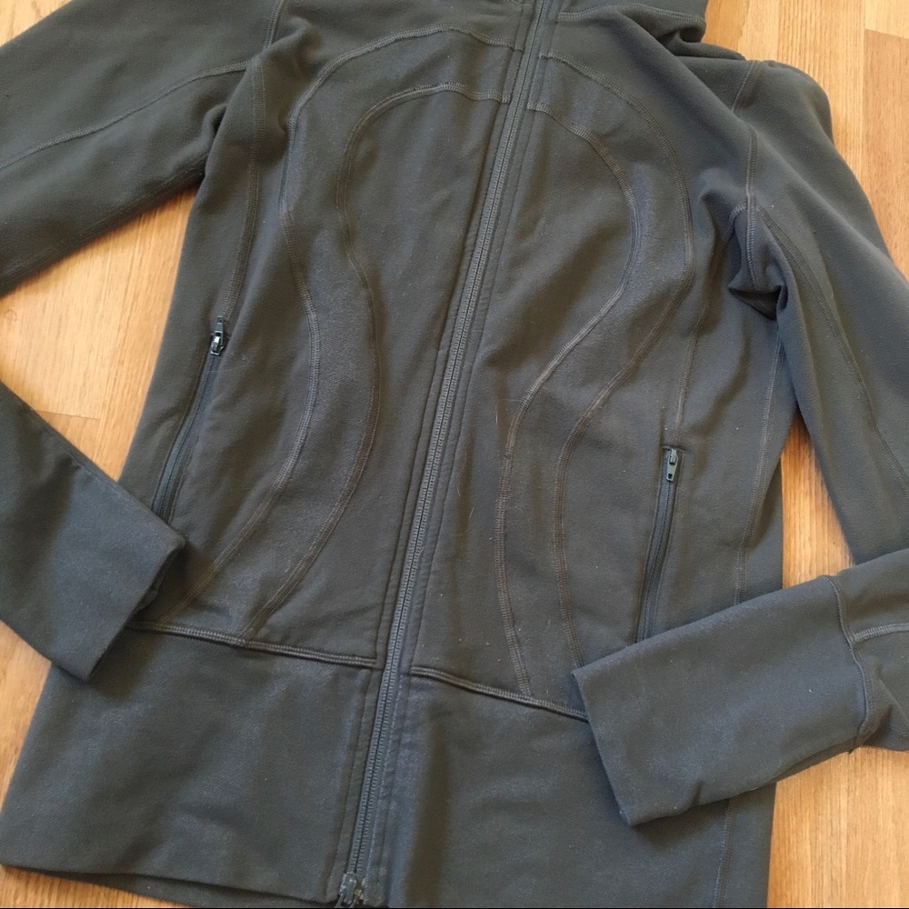 Lululemon Jacket - Picture 5 of 9